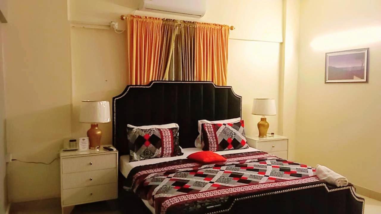 Goho Rooms 10Th Commercial Karachi Room photo